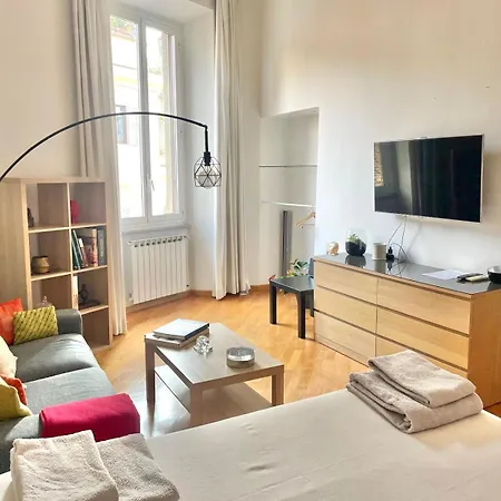 Two Bedrooms Spanish Steps Apartament *